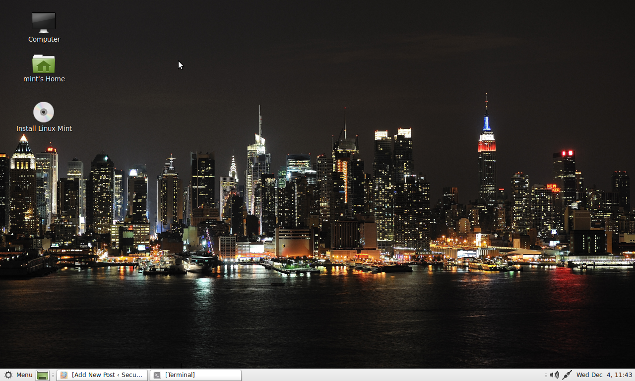 Linux Mint 16 Petra desktop.
