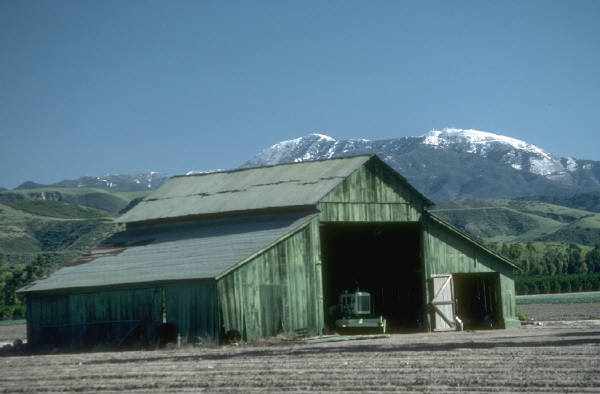 Photo of an old barn in Canada.